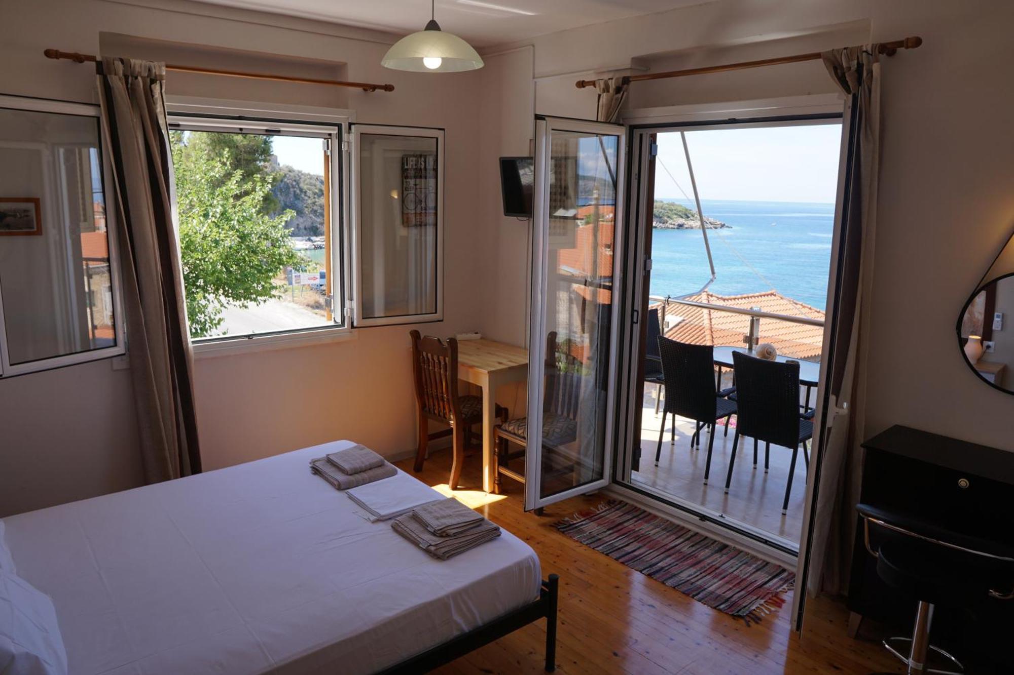 Sea And Sun Apartments 304 Ιδιωτικό Διαμέρισμα Kardhamili Exteriör bild